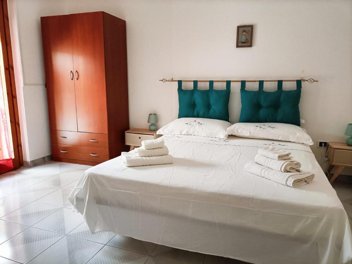 Casa Vacanza Nonna Maria Torre Pali Bagian luar foto